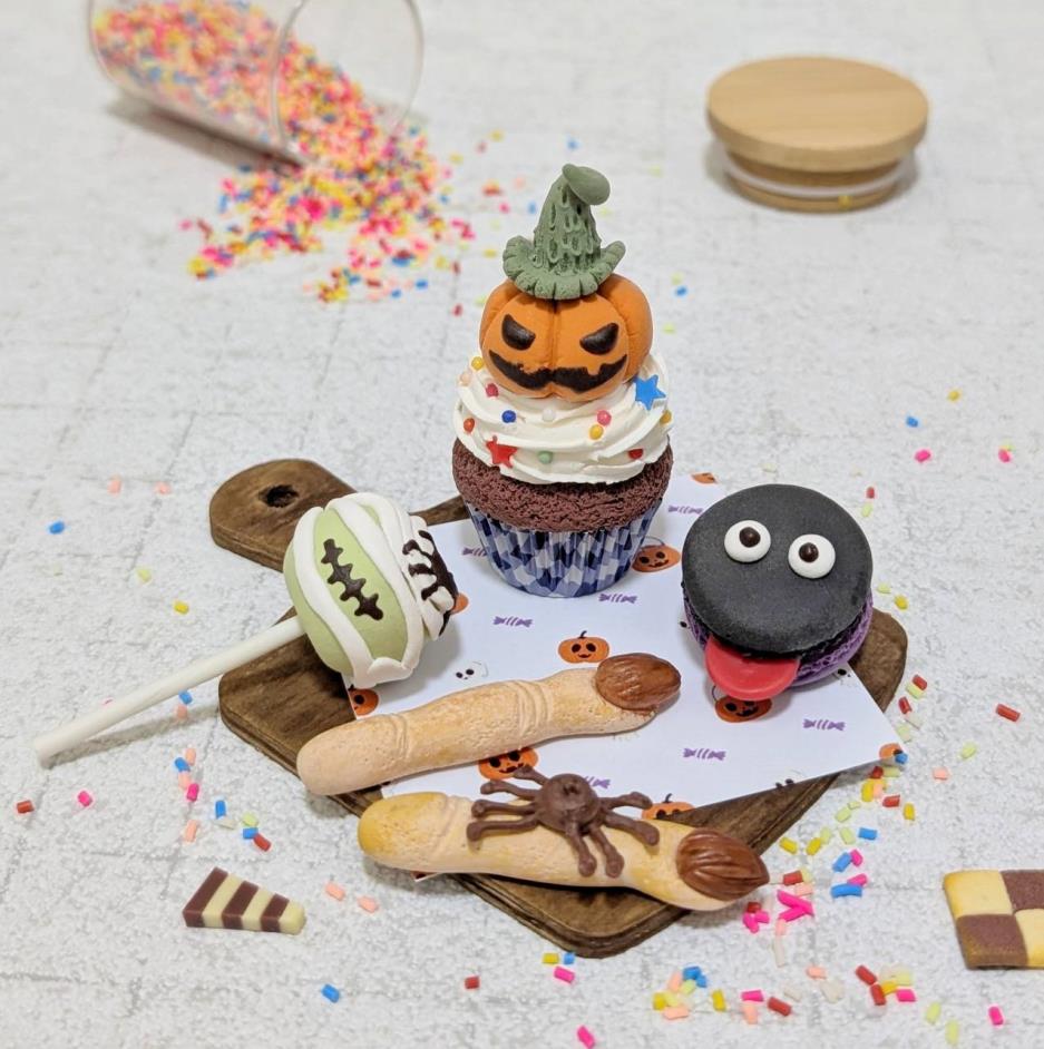 一起用黏土來製作邪惡又可愛的仿真小甜點