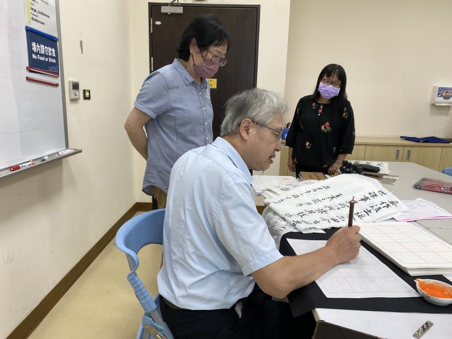 屯藝學堂—右君書法研習