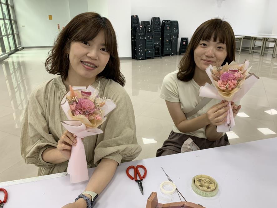 獻給媽媽母親節花束，滿滿的心意