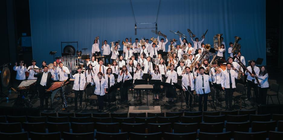 台灣白袍管樂團《颯紅之下，白袍之聲》劇照3